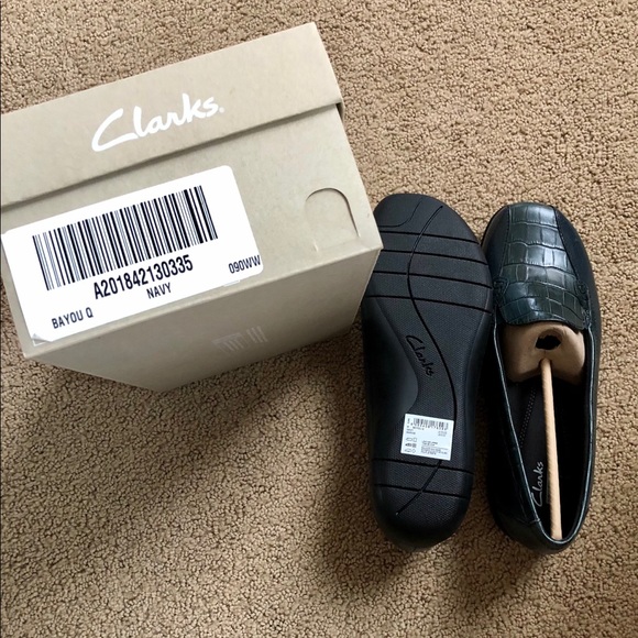 Clarks Shoes - Clarks Navy Slip-on Loafers size 9WW